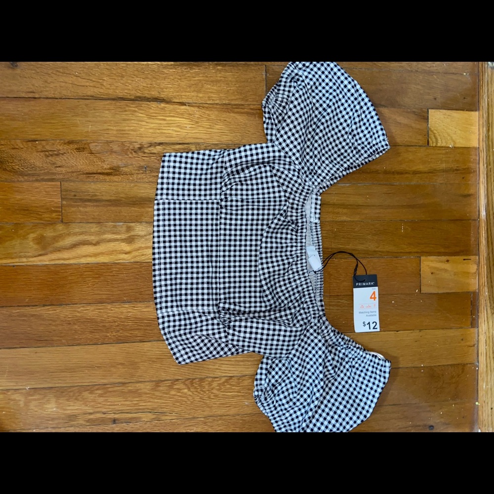 checkered crop top